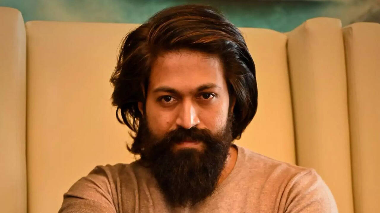 Yash To NOT Play Lord Hanuman In Prashanth Varma's Jai Hanuman: He Is Not Considering...