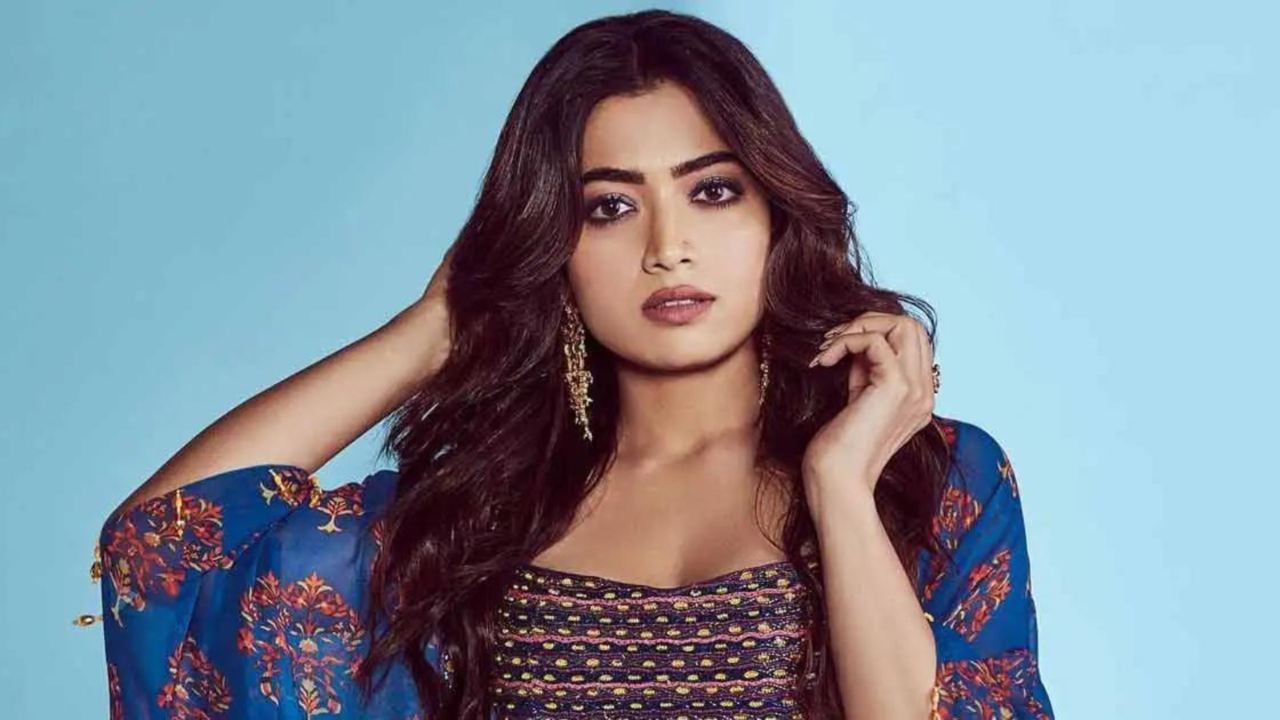 Rashmika Mandanna 'Escaped Death' As Her Flight Makes Emergency Landing