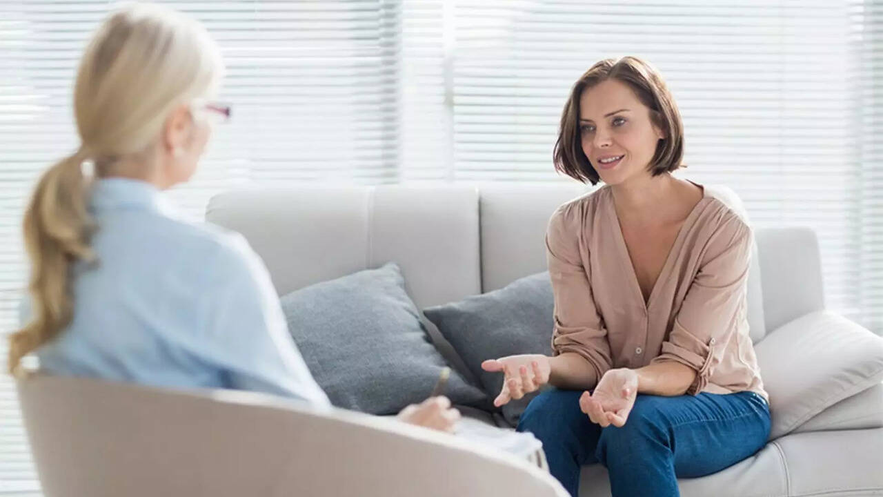 Look Out For These Signs That Indicate It’s Time To See A Therapist