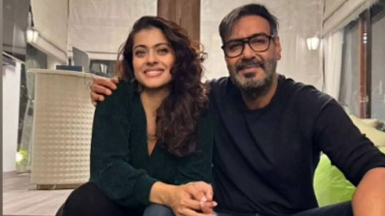 ​Kajol, Ajay Devgn Celebrate 25 Years Of Marriage, Drop Cute Pictures