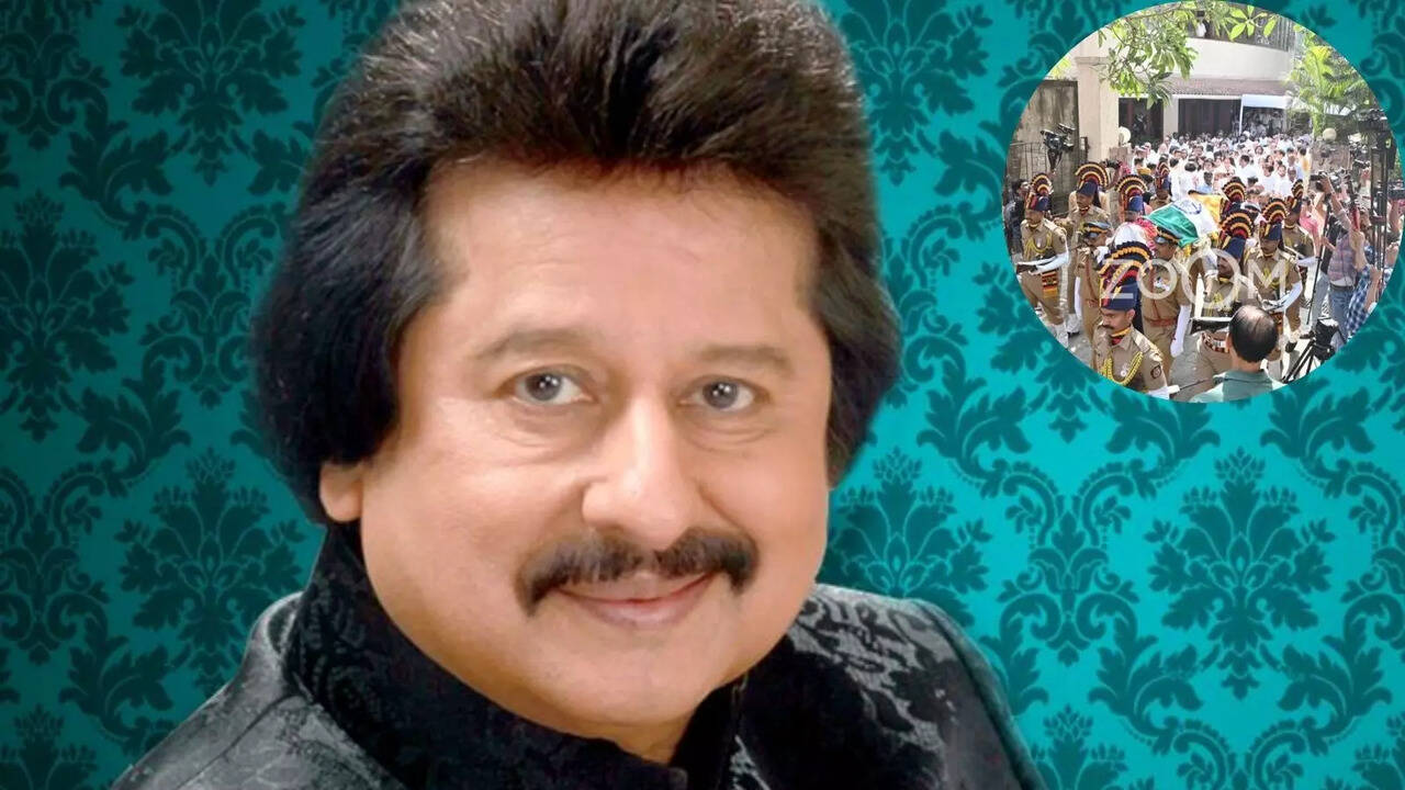 Pankaj Udhas Last Rites: Ghazal Maestro Honoured With State Salutes By Mumbai Police - WATCH