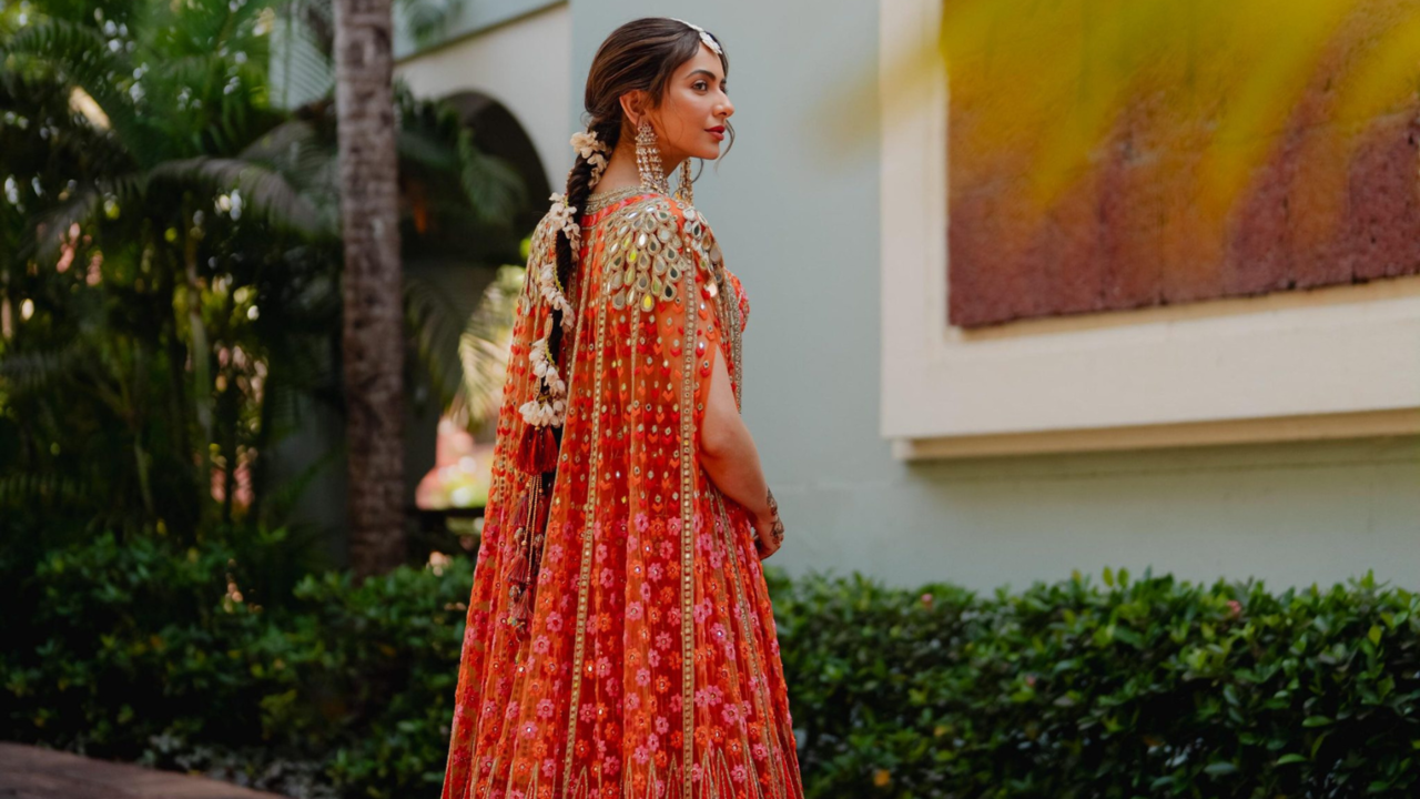 Rakul Preet Singh's Dreamy Mehendi Outfit Took A Whopping 680 Hours To Craft