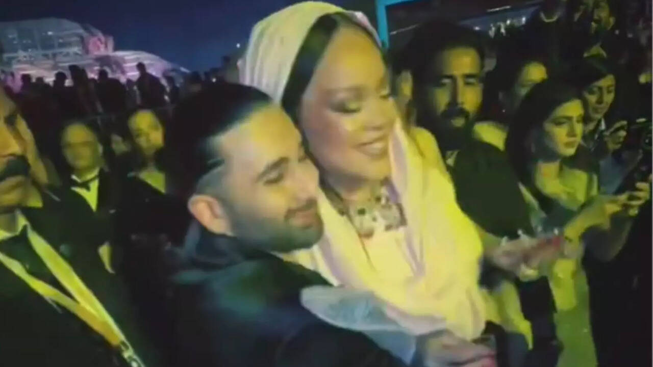 ​Rihanna Compliments Orry's Earrings, Has A Good Time With Indian Celebs