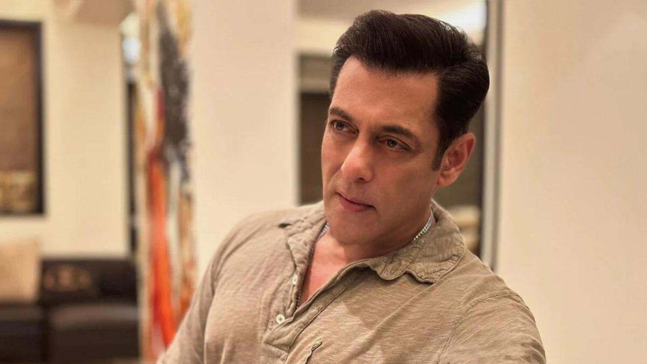 Salman Khan Deletes Tweet After Being Trolled For Calling Laapataa Ladies' Kiran Rao's 'Directorial Debut', Drops New Post