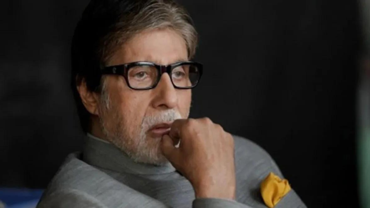 Amitabh Bachchan Discharged From Hospital After Undergoing Leg Angioplasty, Not HEART: Reports