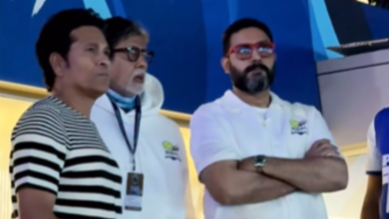 Amitabh Bachchan Enjoys Cricket Match At Stadium With Son Abhishek, Sachin Tendulkar Refuting Angioplasty Rumours