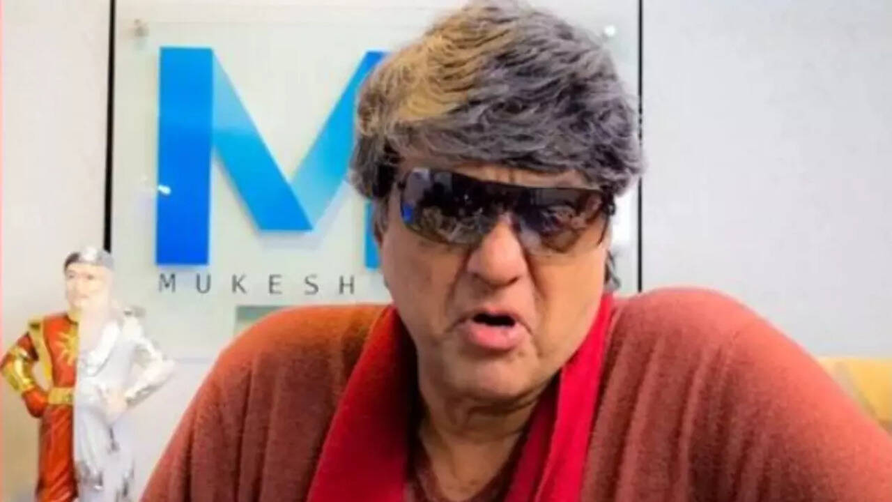 Mukesh Khanna Criticises Casting Choices For Shaktimaan, Dismissing Shah Rukh Khan, Ajay Devgn, and Akshay Kumar