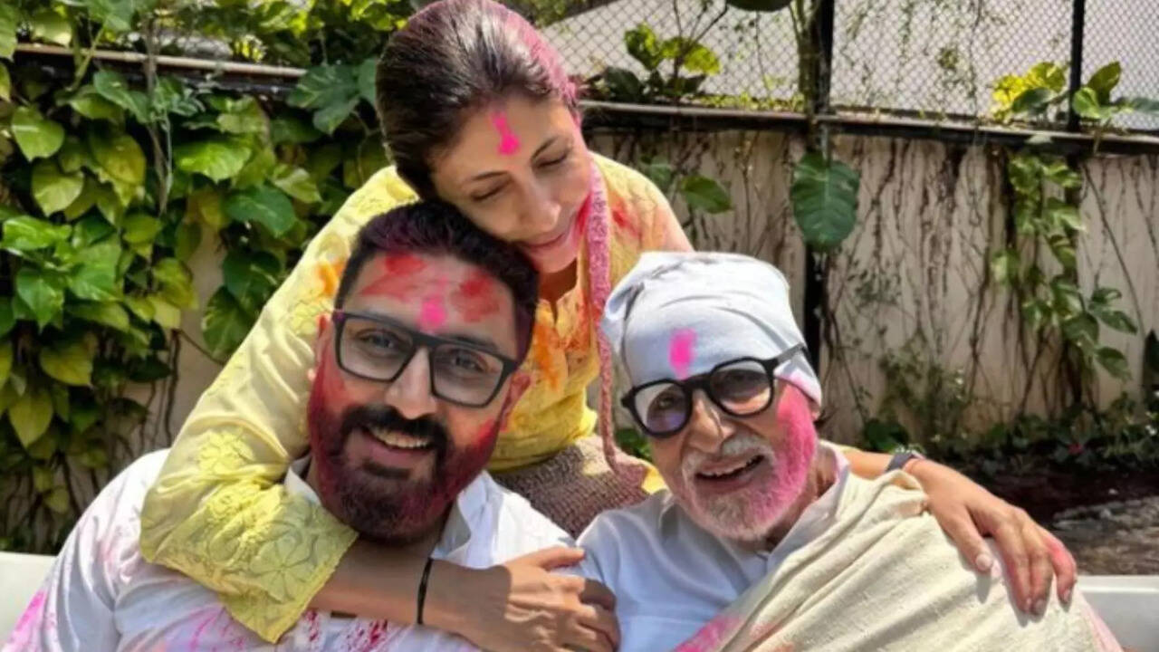 ​Shweta Bachchan Nanda Shares Glimpses Of Her Holi Celebration With Family On Instagram, SEE PICS