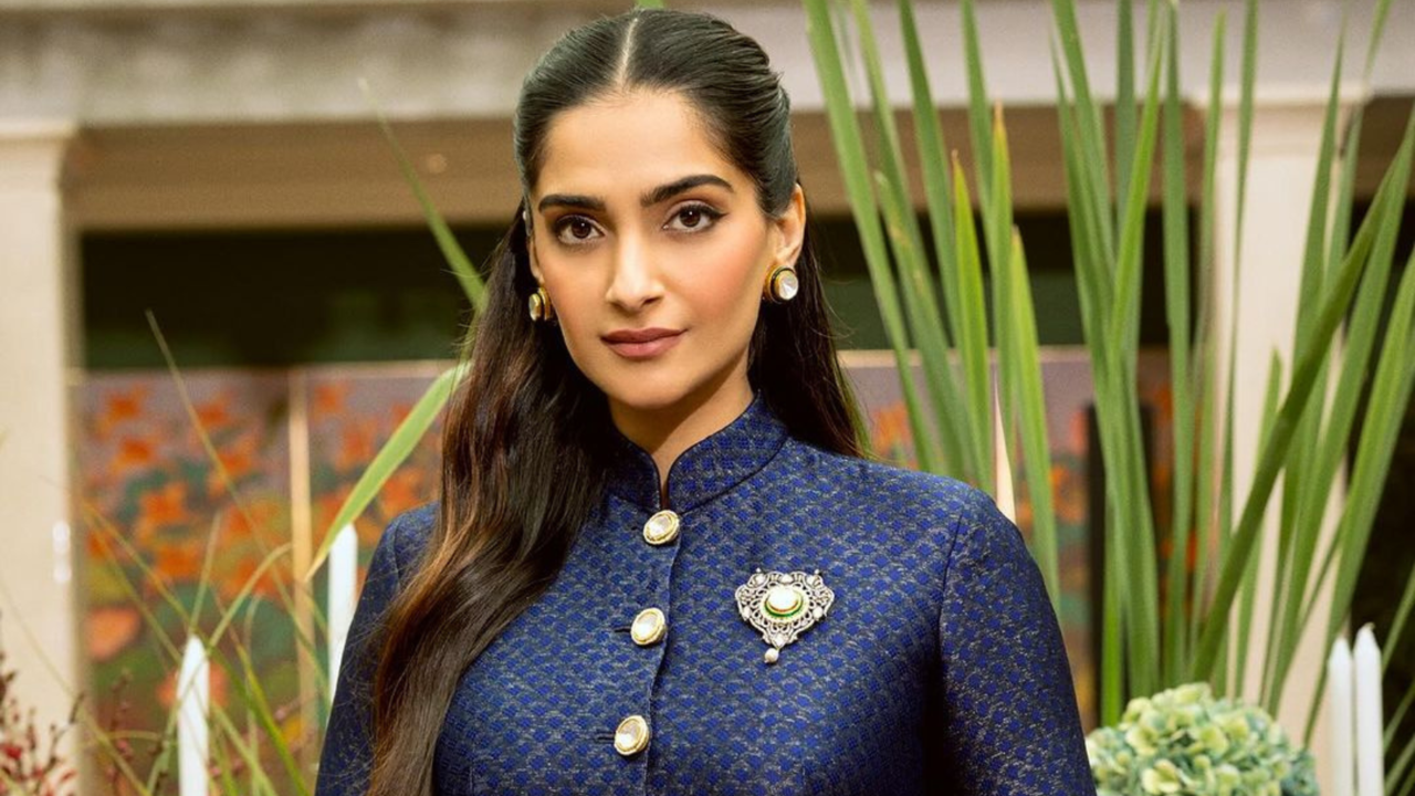 Sonam Kapoor Inducted By UK's Tate Modern Museum In Its South Asia Acquisition Committee