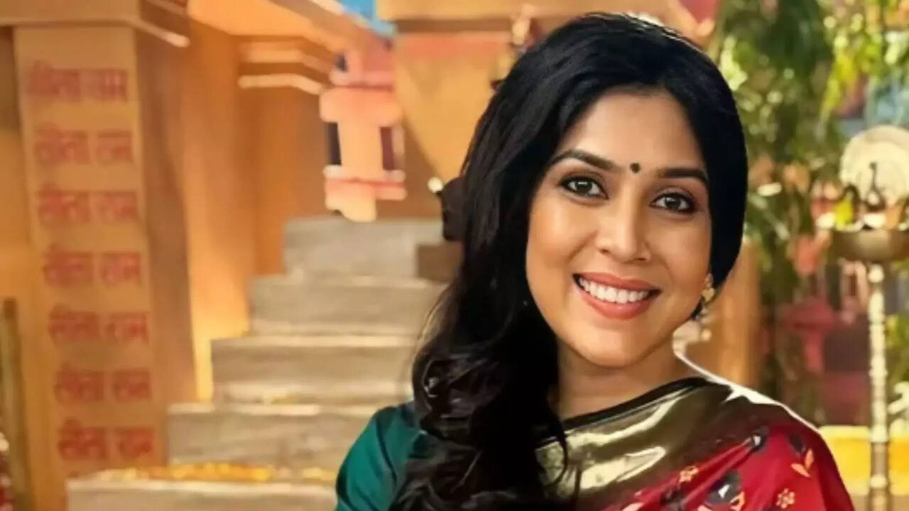 ​I Haven't Been Approached: Sakshi Tanwar Refutes Rumours Of Being Offered Role In Nitesh Tiwari's Ramayana