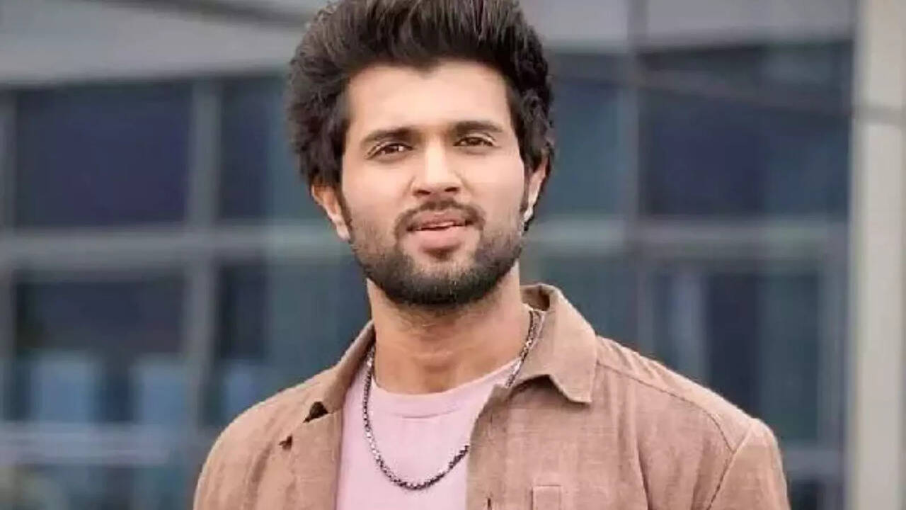 Vijay Deverakonda On Not Working With Debutant Directors: New Actors Need Them