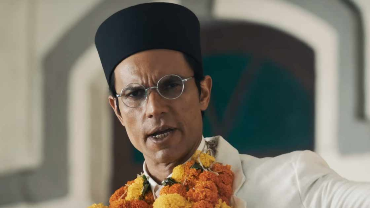 Swatantrya Veer Savarkar Box Office Collection Day 14: Randeep Hooda's Directorial Film Hits New Low, Mints Rs 0.39 Crore