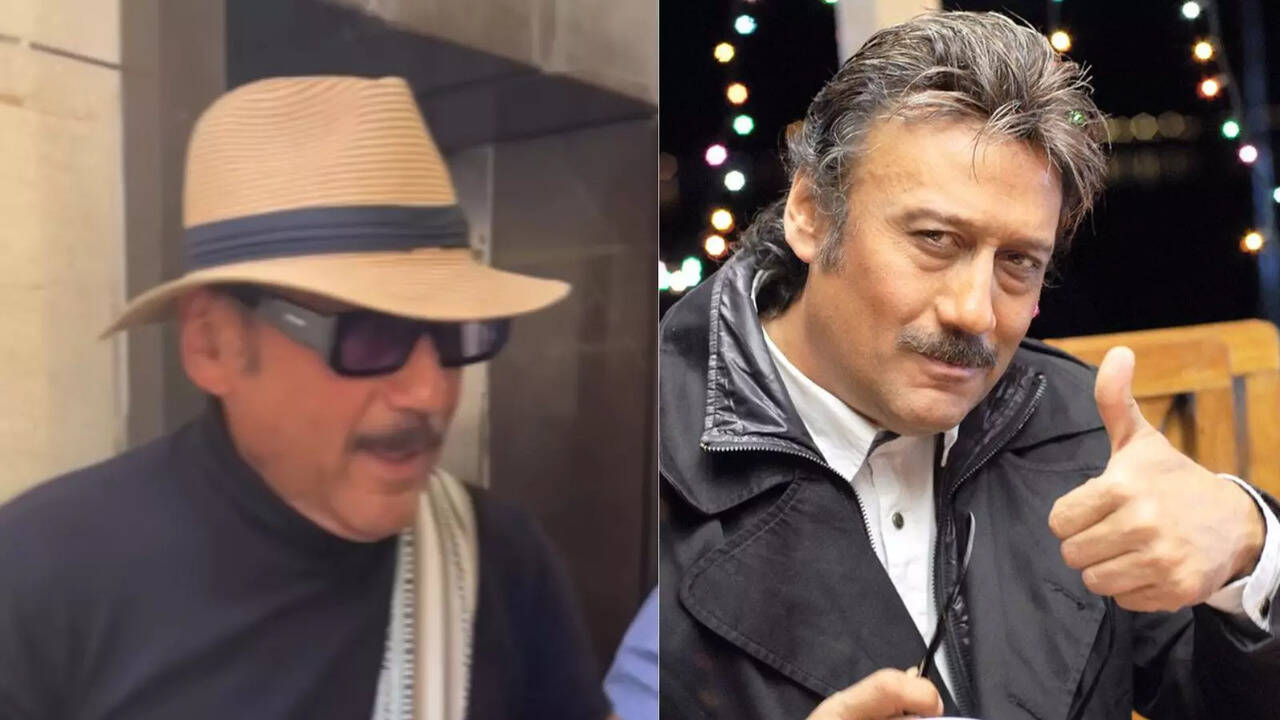 ​Jackie Shroff Goes Viral For Giving 'Tapli' To Fans, Netizens React