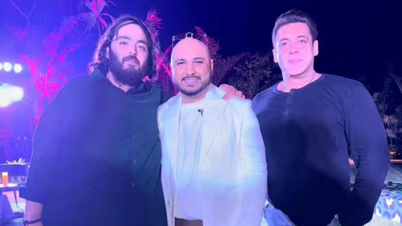 Salman Khan Sings Animal's Duniya Jalaa Denge With B Praak At Anant Ambani's Birthday Bash – Watch Video