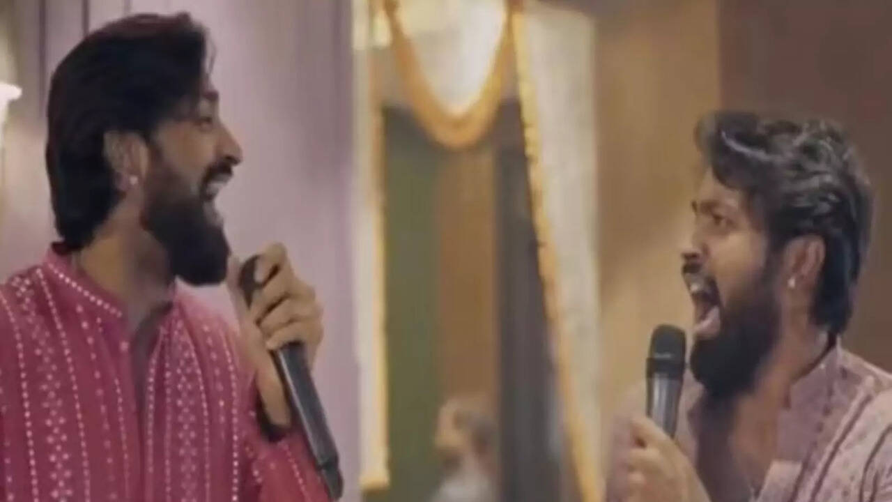 Hardik And Krunal Pandya Sing And Dance To 'Hare Rama, Hare Krishna' On Day 1 Of Chaitra Navratri: Watch Video