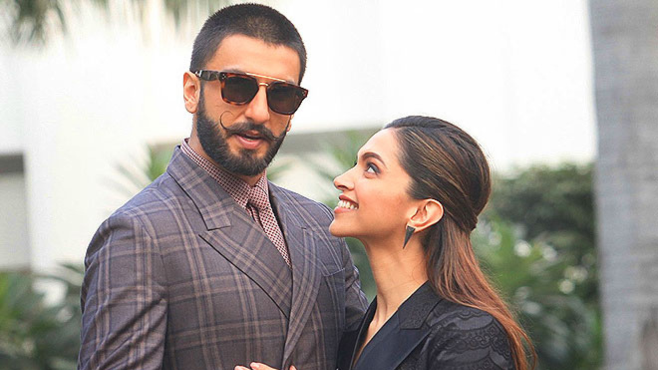 Mommy-To-Be Deepika Padukone Shares Pic Flaunting Babymoon Tan Clicked By Ranveer Singh, Fans REACT