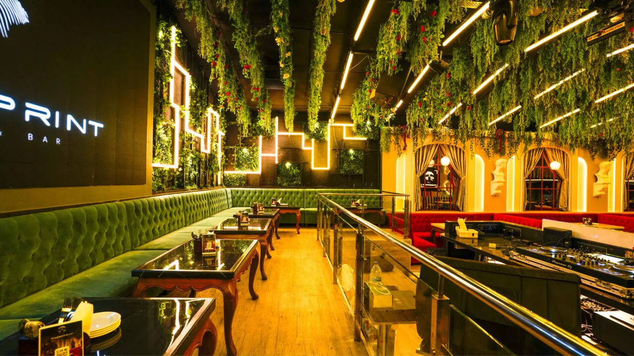 Attention Mumbaikars! This New Restrobar In Malad Aims To Bring The Night Life Of South Bombay To Your Neighbourhood