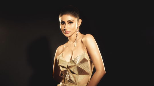 Mouni Roys Poise Makes All The Noise Mouni Roys Poise Makes All The Noise