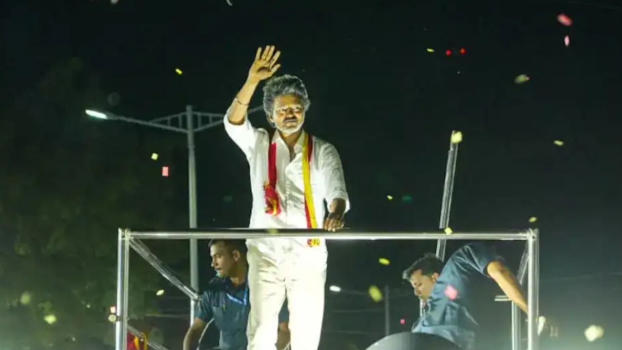 vijay-karur-rally-ashmika-missing-stampede