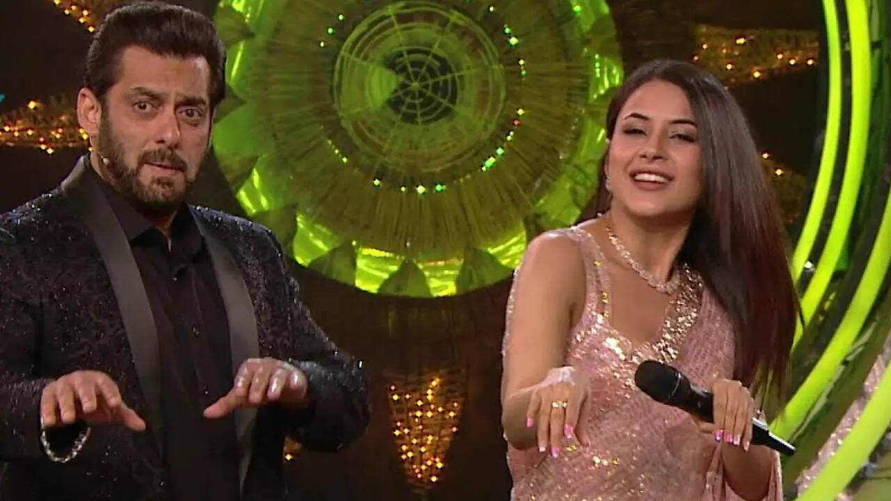 Shehnaaz Gill Declares Bigg Boss 13 As The TOP Season Mentions She 