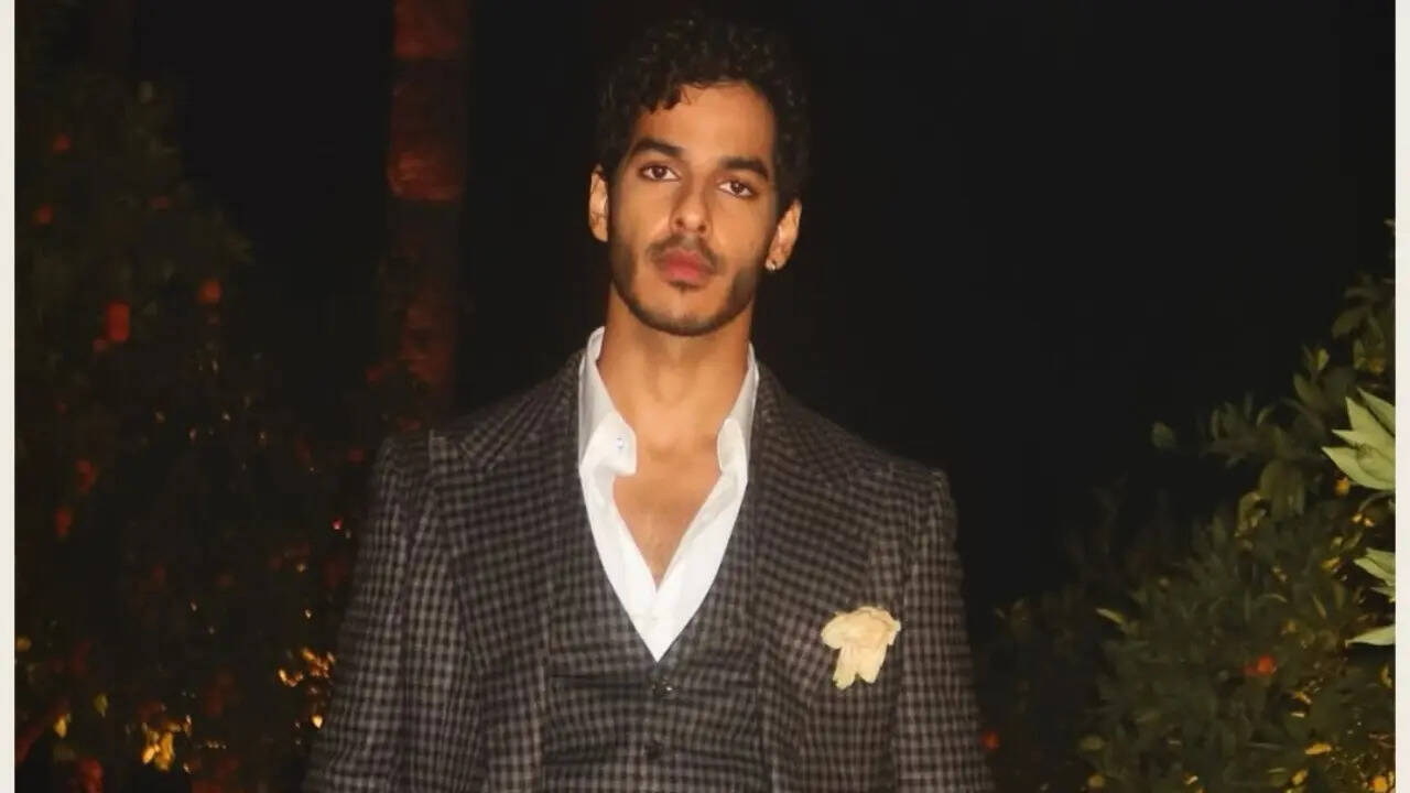 ishaan-khatter-delhi-aqi-worrying-pollution