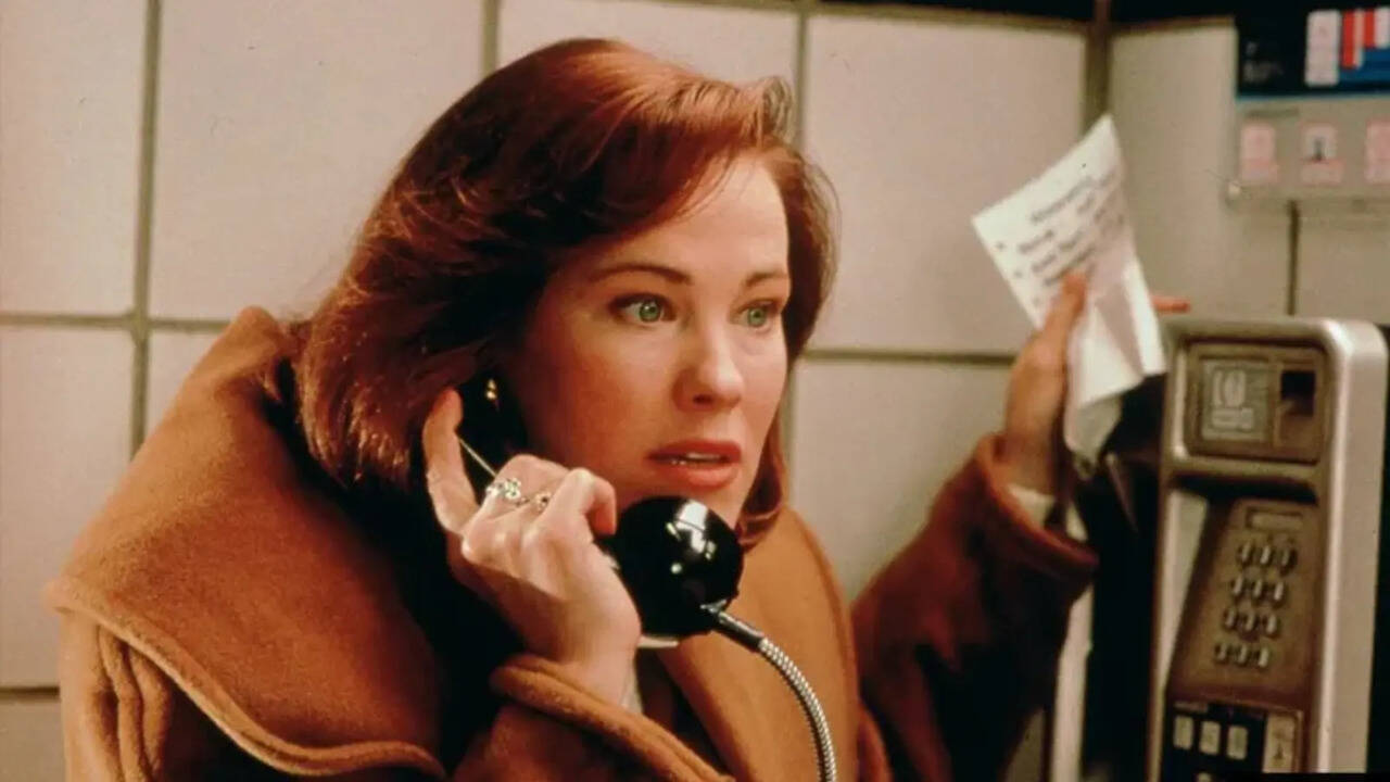 Catherine O'Hara Passes Away at 71: From Theatre Performer to Moira Rose,  Discover the Actress' Five-Decade Career | Zoom TV