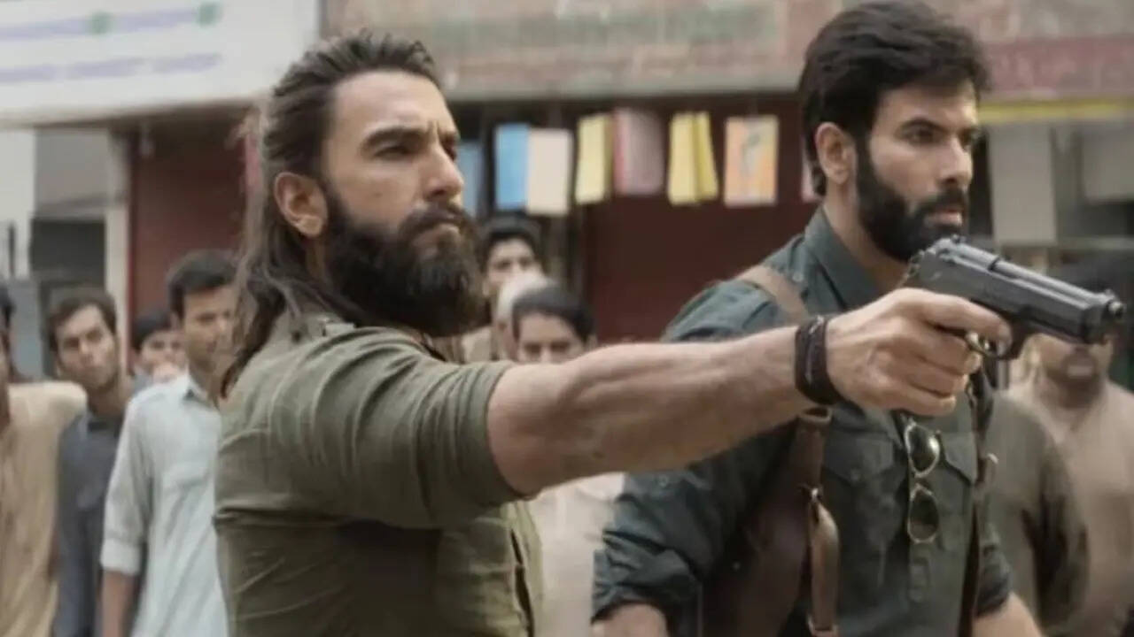 dhurandhar-fever-ott-release-netflix-ranveer-singh-gun-holding-detail