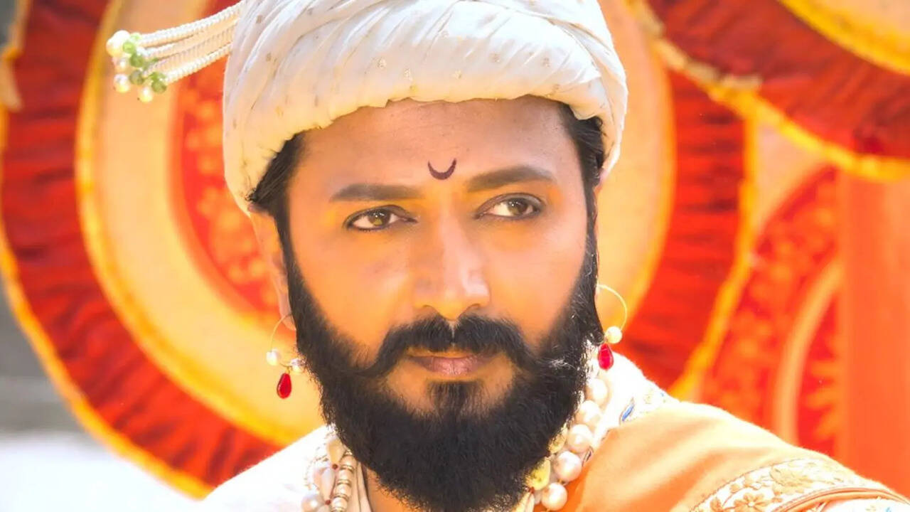 Advance Ticket Sales for Raja Shivaji: Riteish Deshmukh's Film Set to Make History with More Than 60,000 Tickets Sold for Marathi and Hindi Screenings
