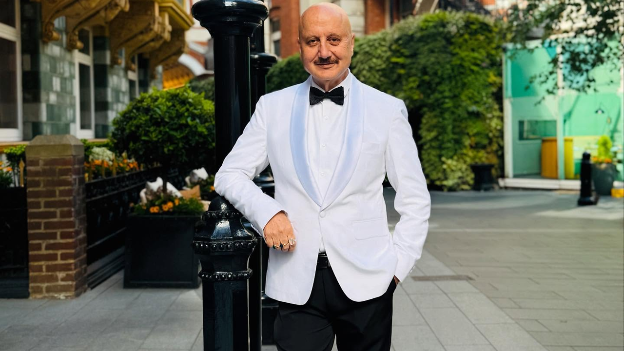 Anupam Kher Joins Ramayana Cast as Voice of Jatayu Ahead of Advance ...