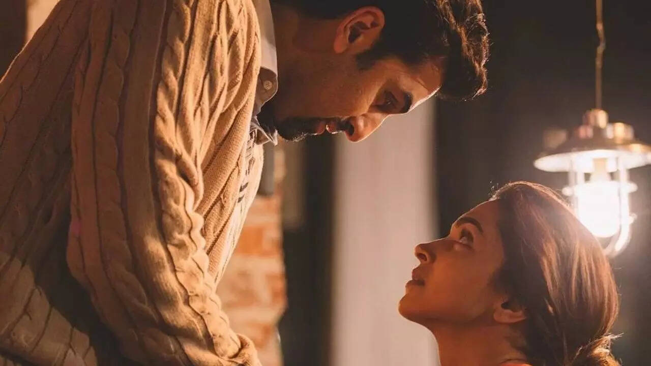 Decoding Deepika Padukone, Ranbir Kapoor's iconic Tamasha scene