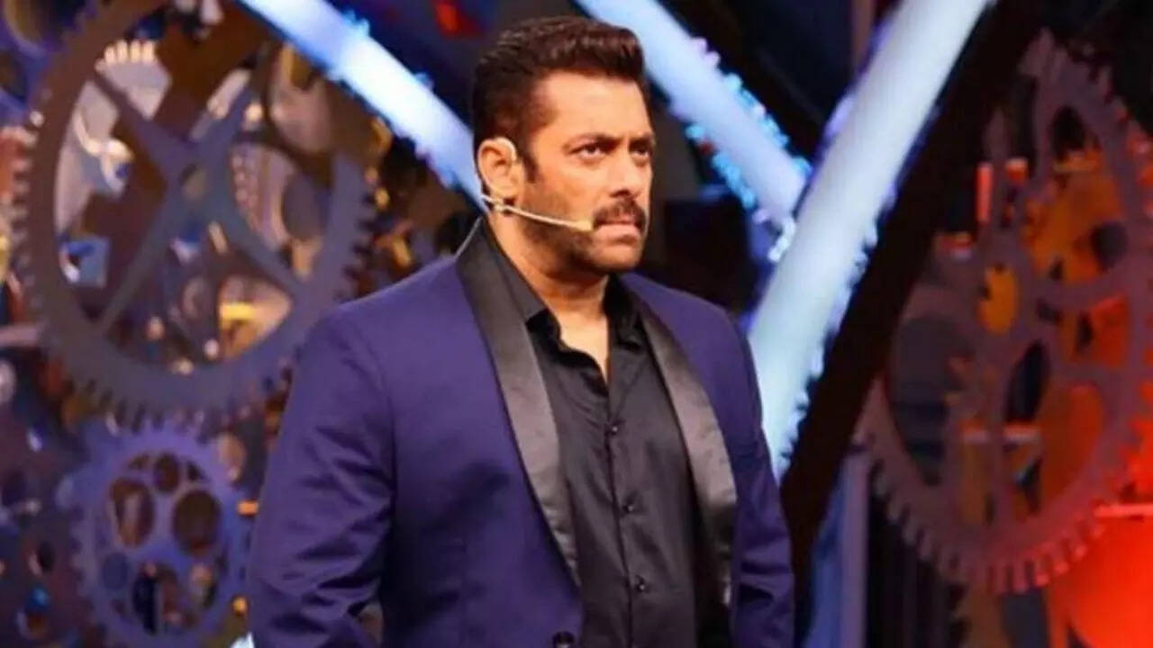 Salman Khan hosts Bigg Boss 15