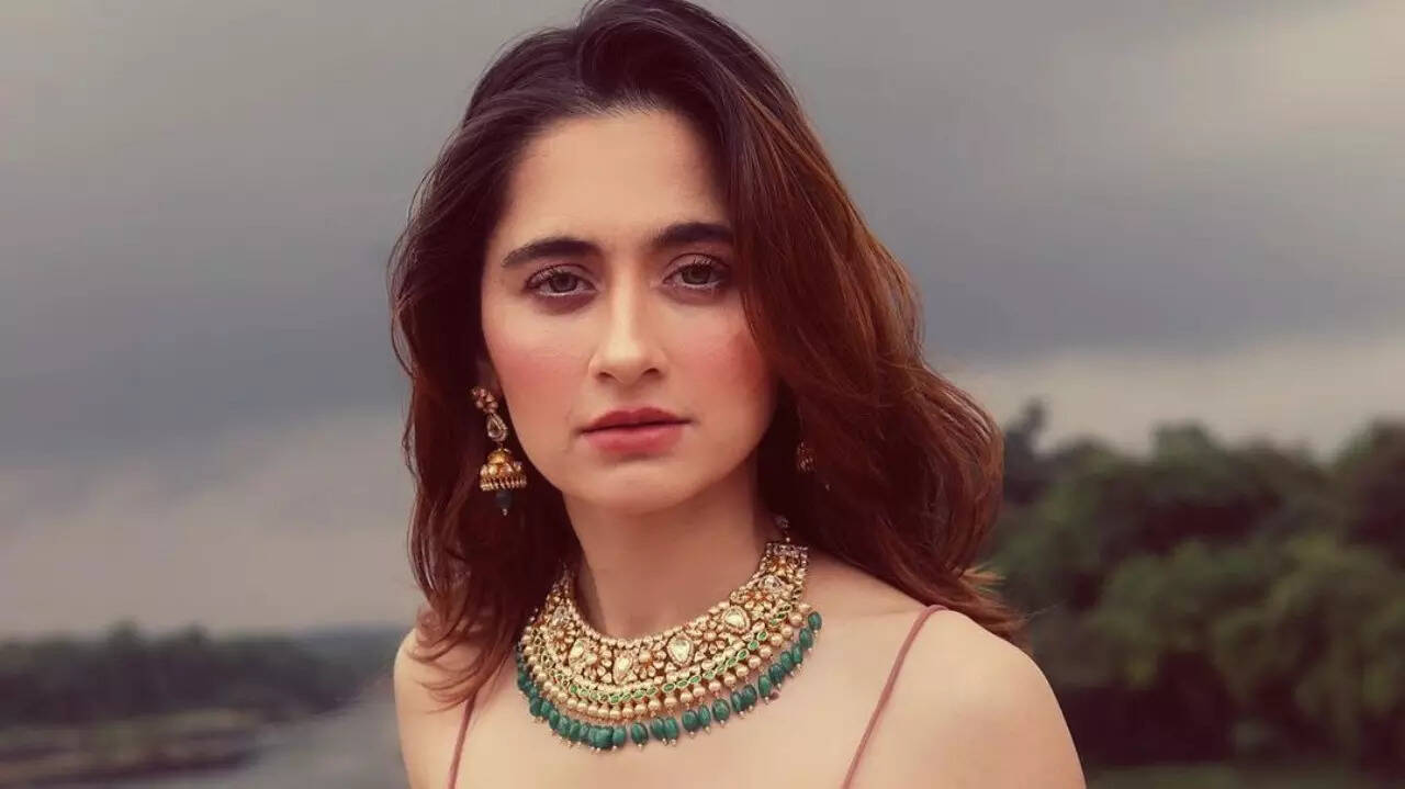 Sanjeeda Shaikh poses in just a towel - see photos