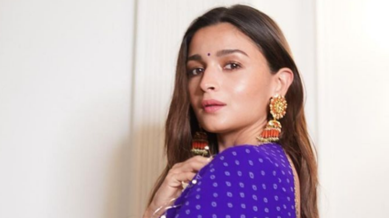 Alia Bhatt answers KJo's rapid fire questions