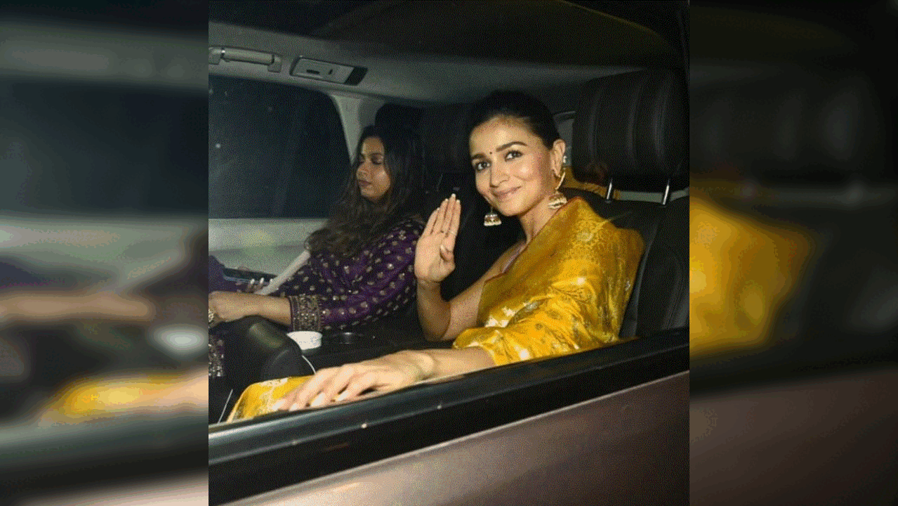 Alia Bhatt arrives for Aditya-Anushka wedding