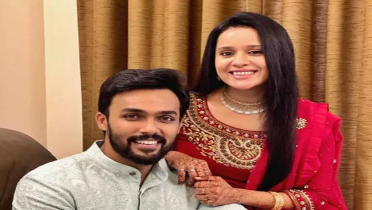 Aarav Nafeez with wife Raheei