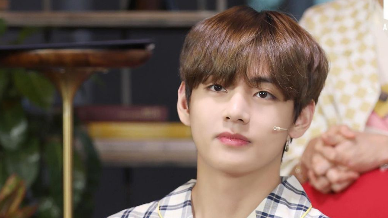 BTS' V creates two new personal records