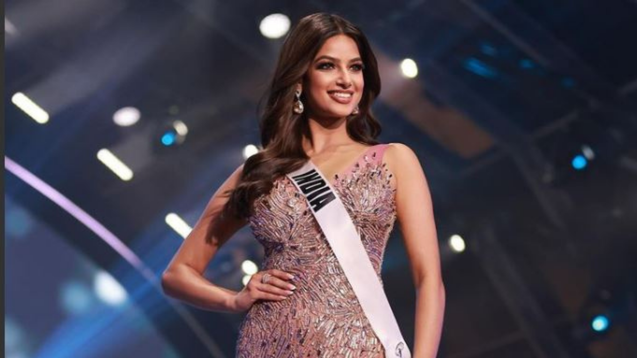 Harnaaz Sandhu wins Miss Universe 2021