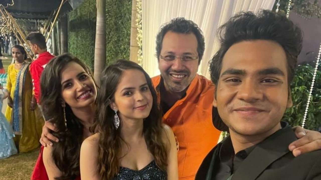 Malav Rajda, who attended Dilip Joshi's daughter's wedding, shared snaps