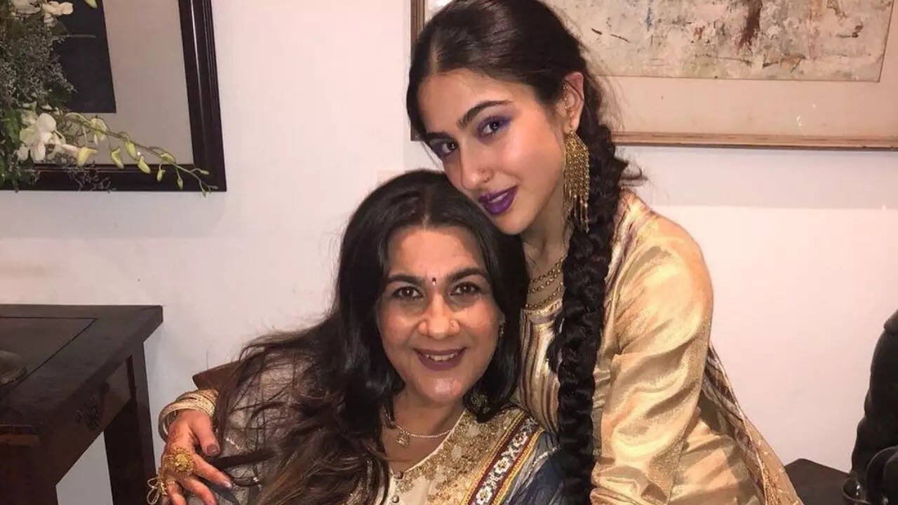 Sara Ali Khan and Amrita Singh