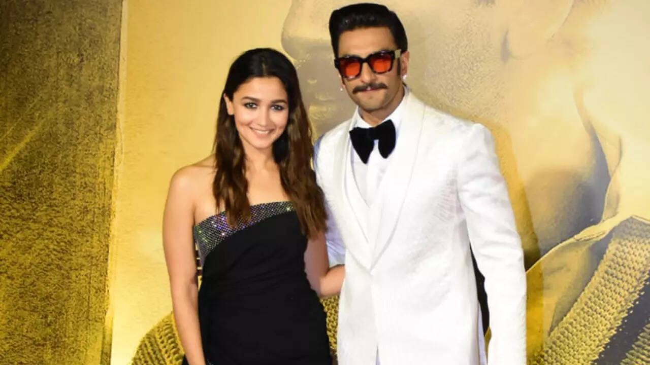 Alia Bhatt is all praise for Ranveer Singh's performance in 83