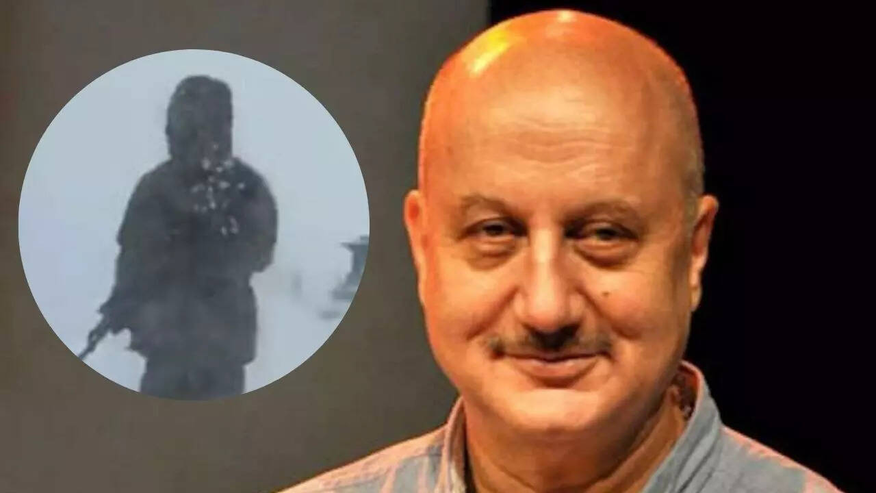 Anupam Kher reacts to Army Jawan's viral video