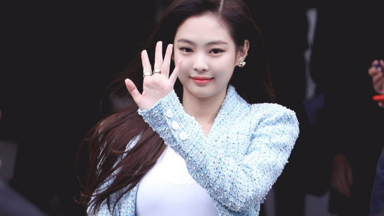 Blackpink Jennie in blazers