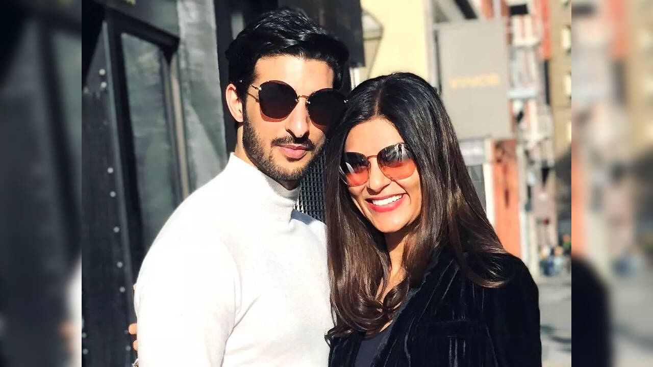 Sushmita Sen and Rohman Shawl