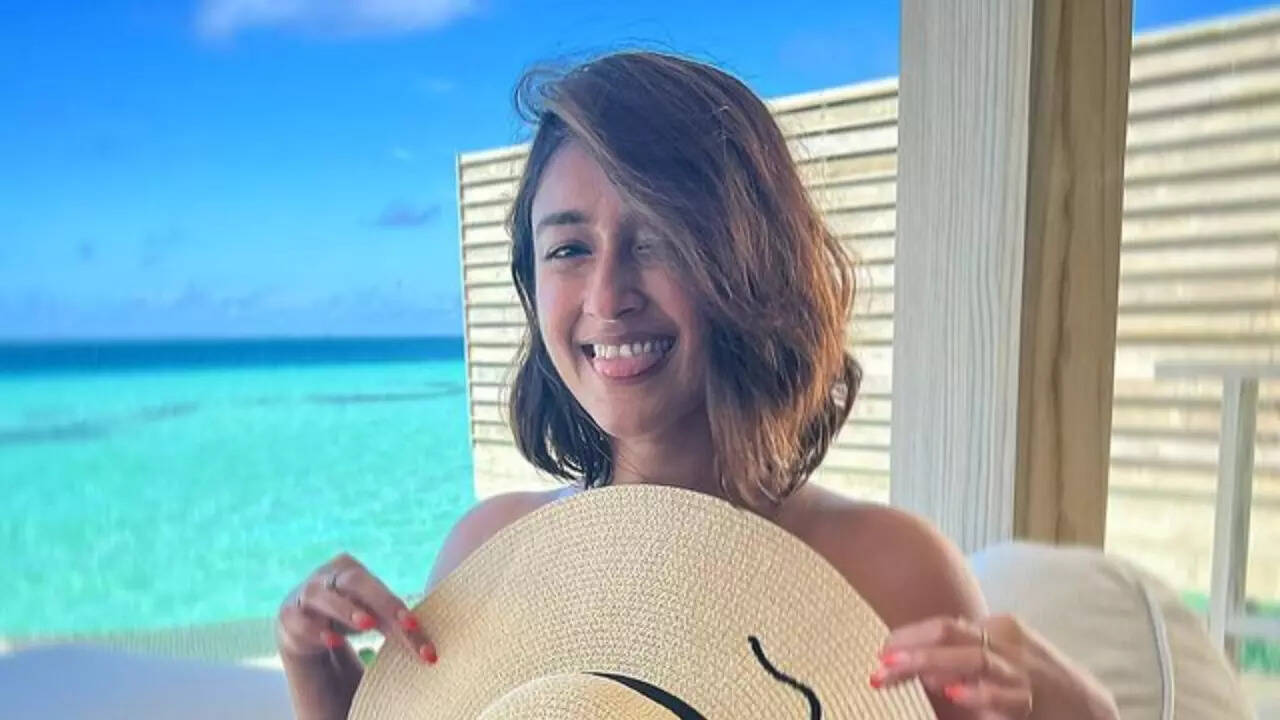 Ileana D'Druz's throwback bikini pic is too hot to handle