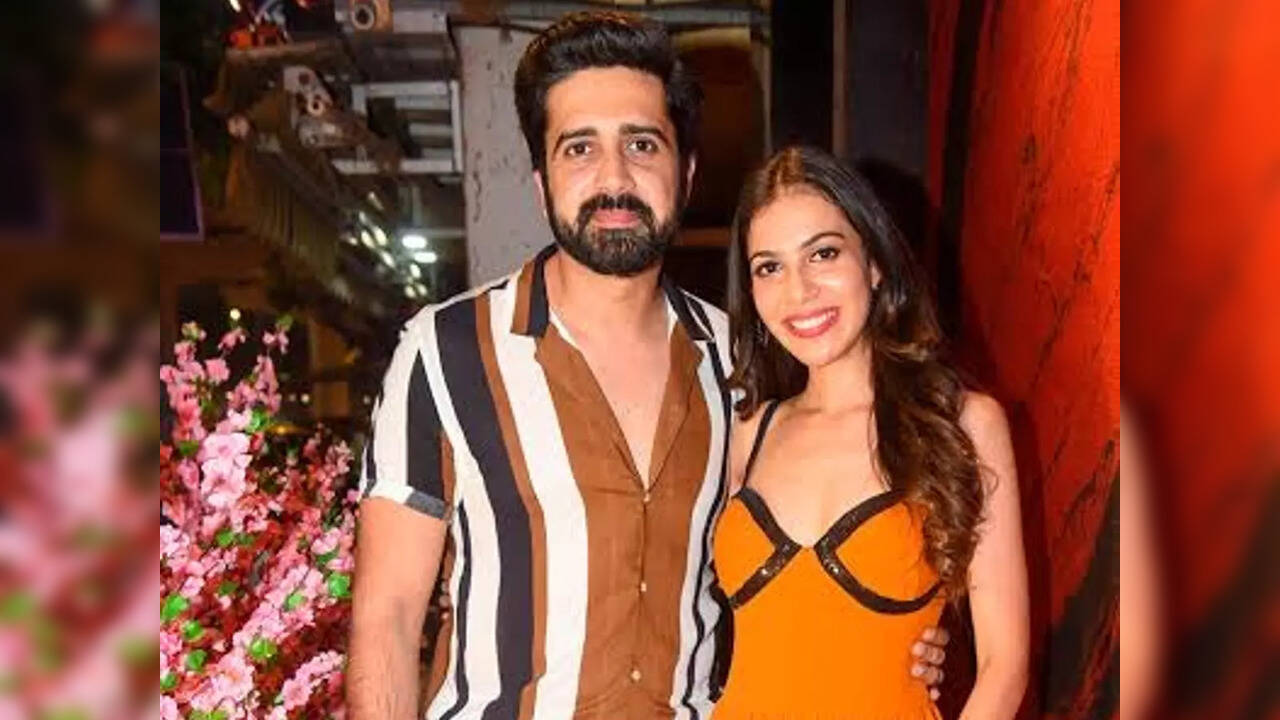 Avinash Sachdev and Palak Purswani