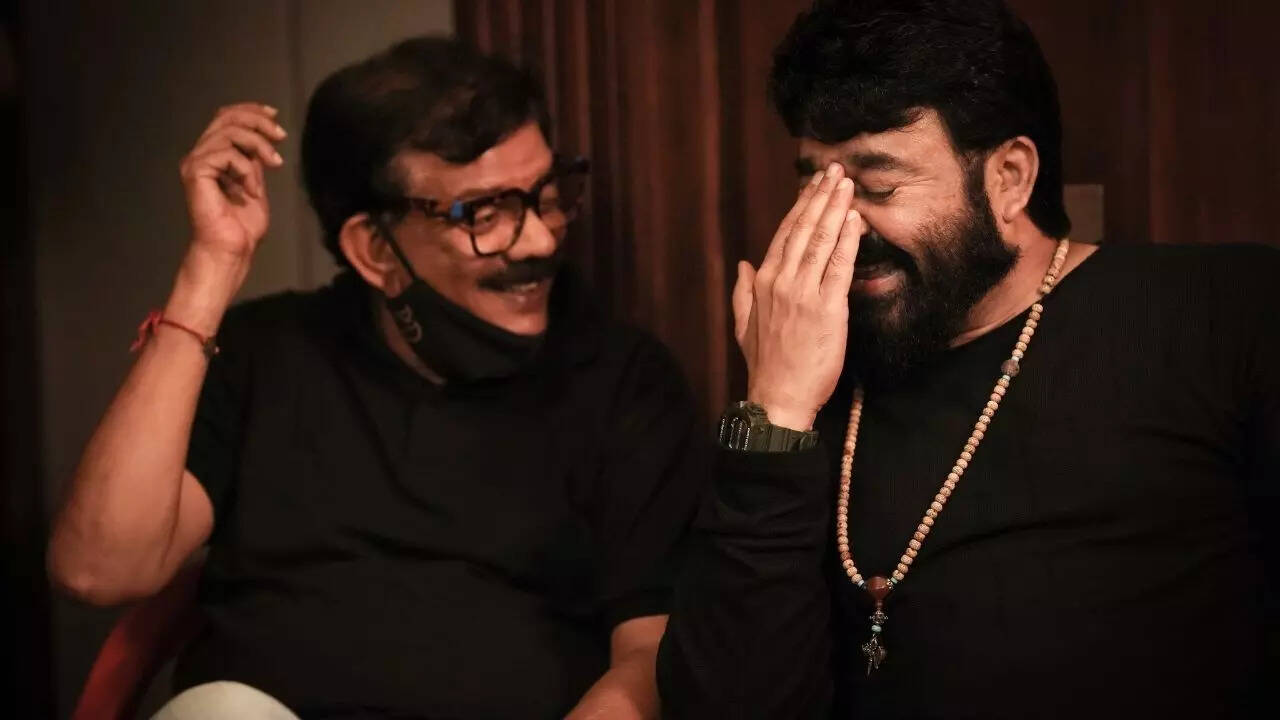 Celebs wish Priyadarshan on birthday