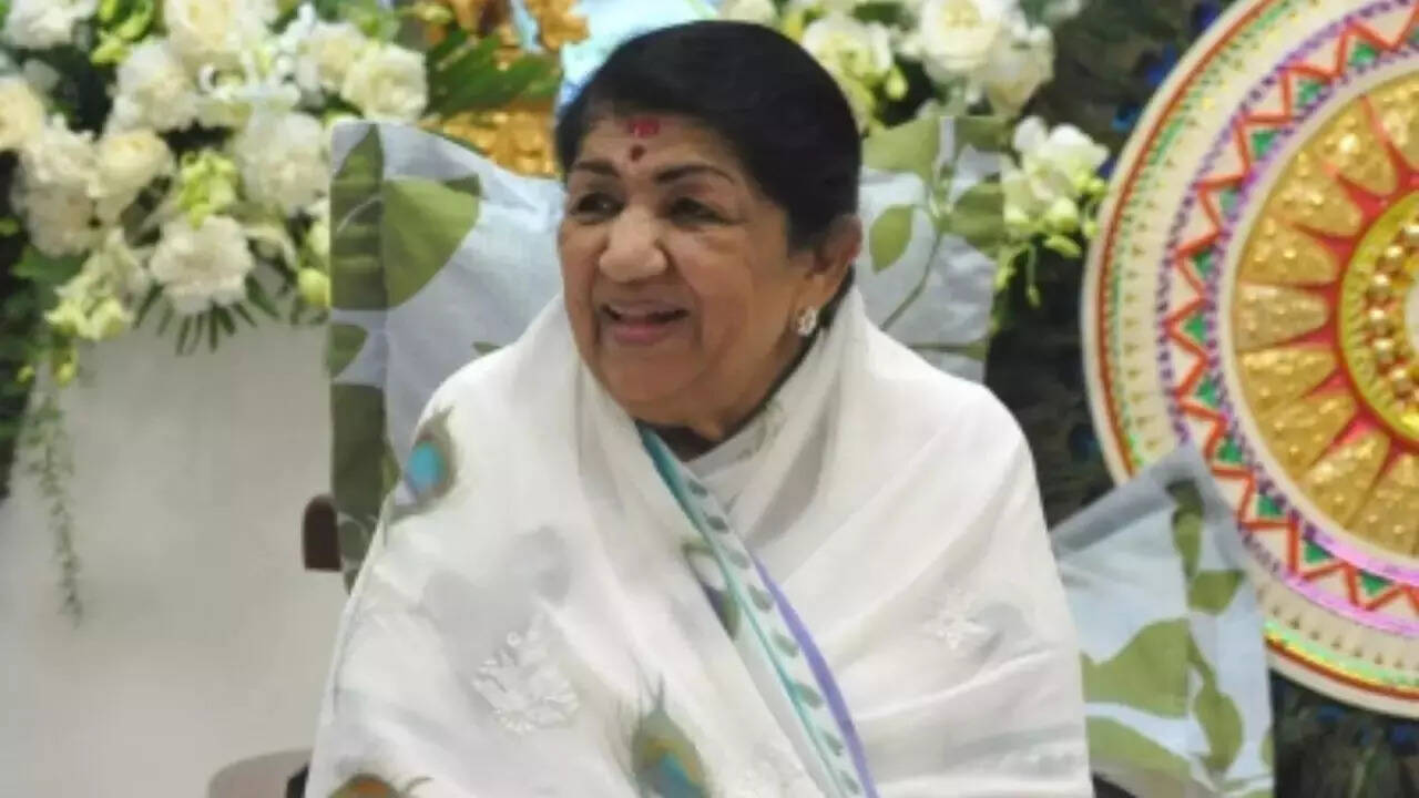 Former Afghanistan President expresses grief over Lata Mangeshkar's demise