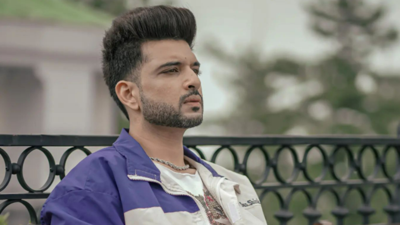 Karan Kundrra slammed a fan account for trolling Rakshi Sawant's husband Ritesh