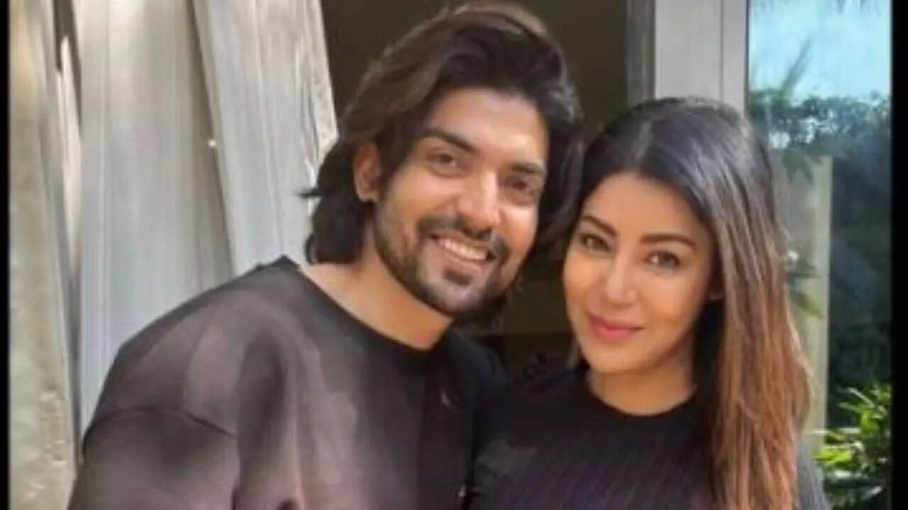 Gurmeet, Debina pregnancy