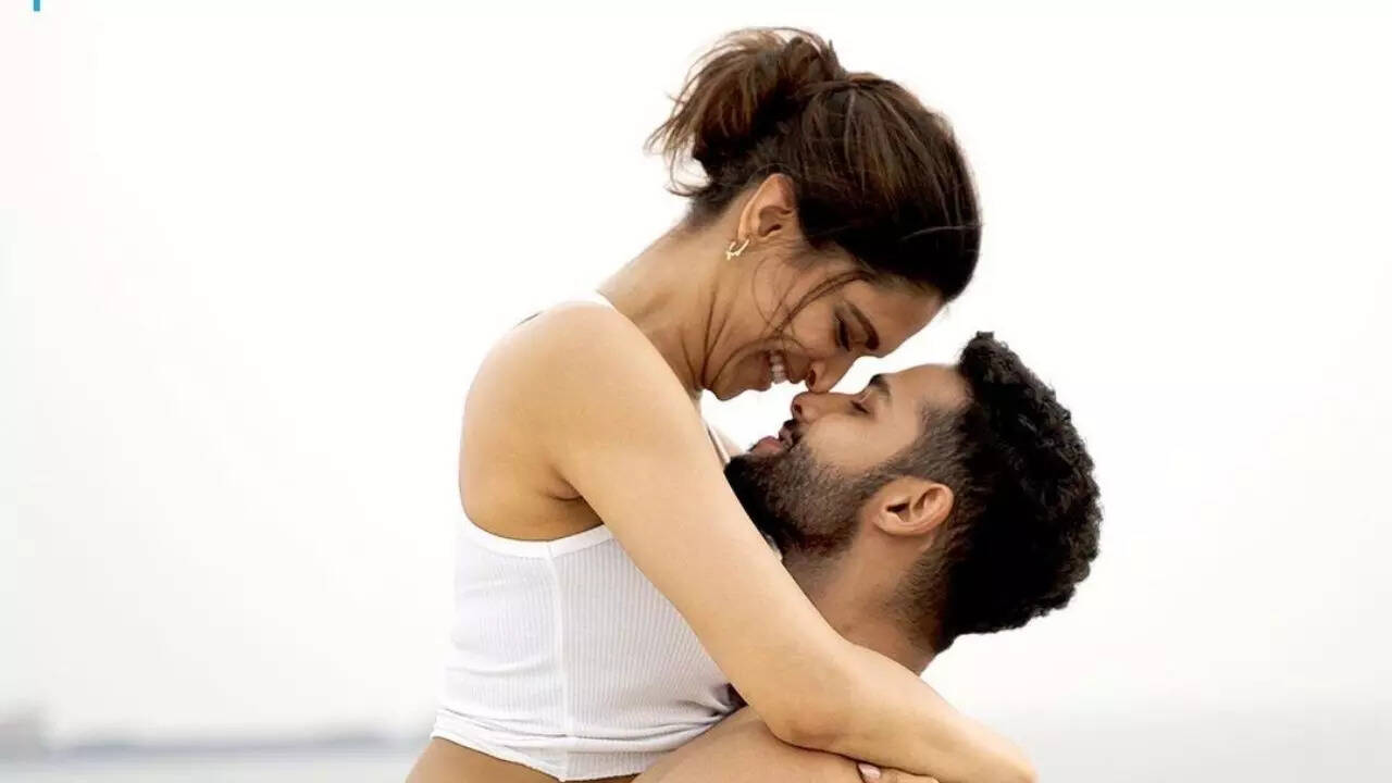 Siddhant Chaturvedi on parents' reaction to intimate scenes in Gehraiyaan